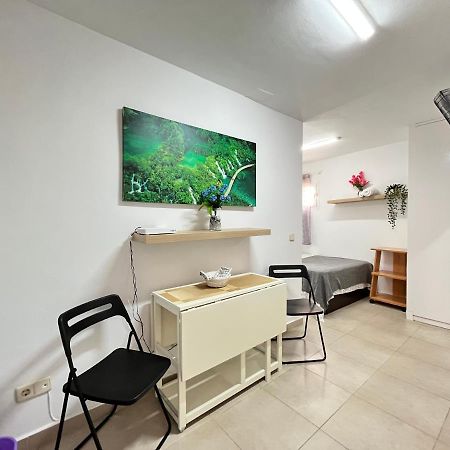 Estudio Acogedor Amparo Temporal Madrid Exteriér fotografie